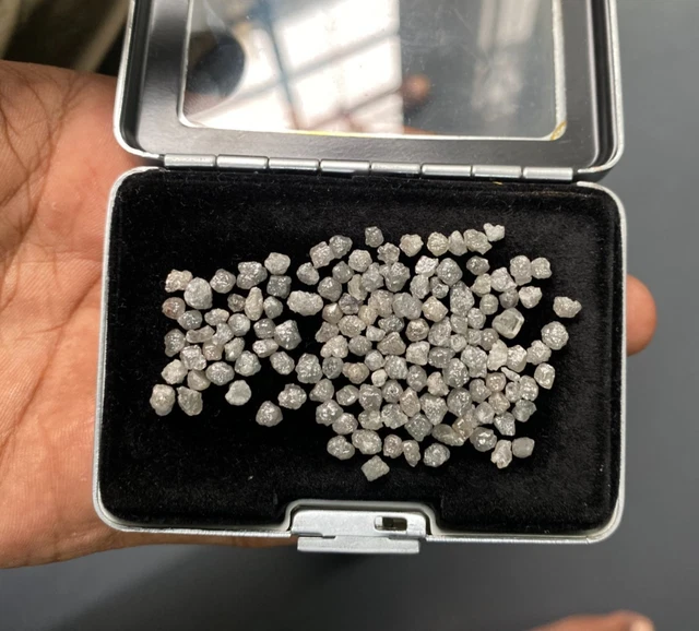 Lot de 25,00 carats de diamants bruts 100% gris argent naturel non