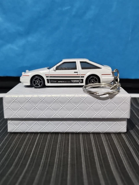 Modèle Réduit Toyota Sprinter Trueno AE86 1985 Blanc - échelle 1:18 OttOmobile OT444B Neuf
