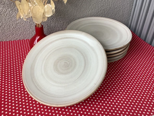 Assiettes Niderviller modèle Pierre d’allure moderniste - décor à la main