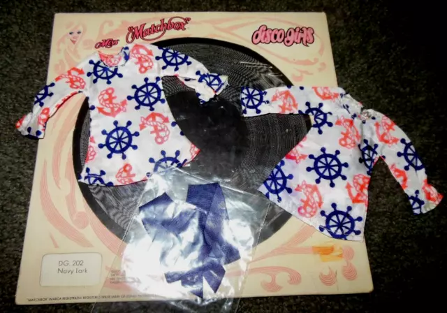 HASBRO Doll The World Of Love Matchbox Disco Girls NAVY LARK DG202 SHIP MATE