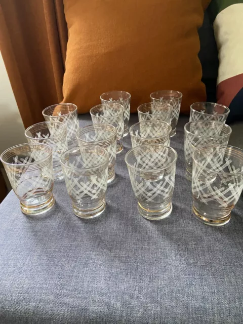 Lot de  14 verres anciens