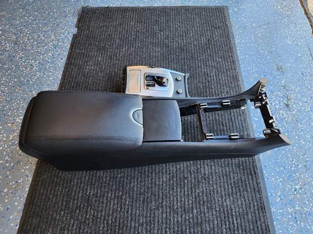 Infiniti G37 /Q60 COUPE CENTER CONSOLE