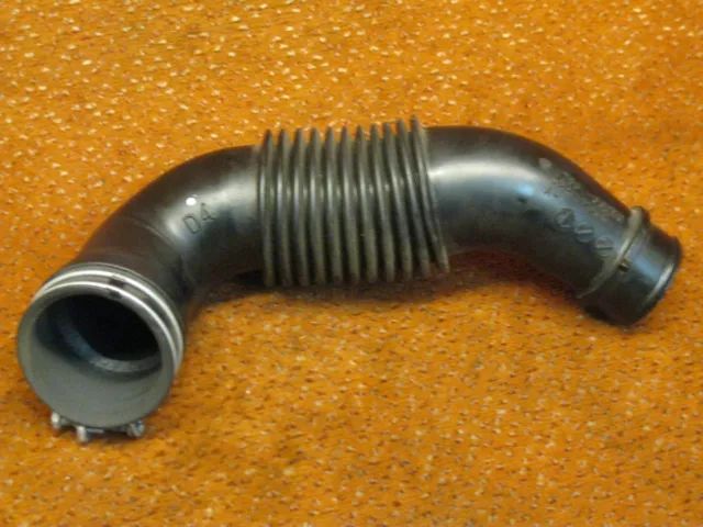 17881-33070 Intake Hose By Air Filter Box 1,4D 1NDTV Toyota Yaris Verso