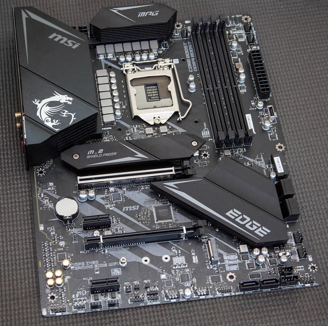 MSI X870E GAMING PLUS WIFI socket AM5 moederbord Zwart, RAID, 5Gb-LAN MSI X870E GAMING PLUS WIFI socket AM5 moederbord Zwart, RAID, 5Gb-LAN