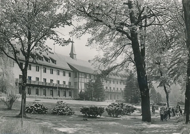 alte sw AK Bergarbeiter-Sanatorium Warmbad Pawlow-Haus gel. Ansichtskarte C840a