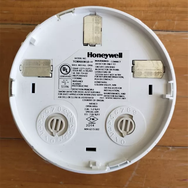 Brand New Honeywell Tc806B3010-Iv Smoke Detector Free Fast Shipping