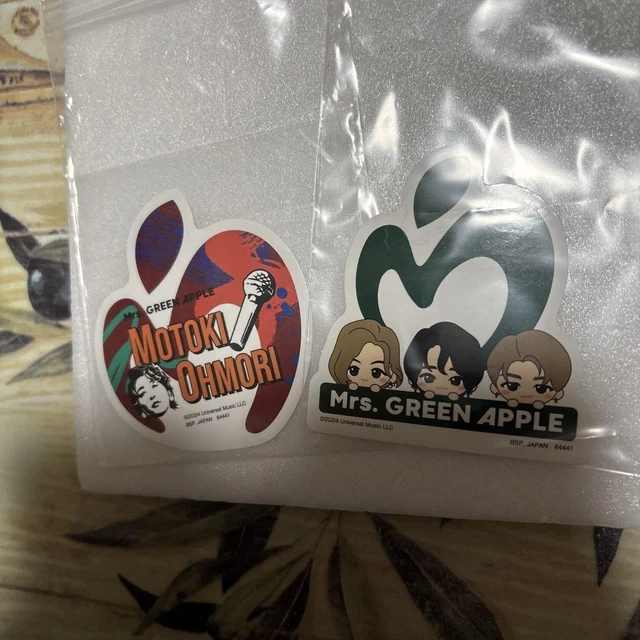 MRS.GREENAPPLE MRS. GREEN Apple Ichibankuji Omori Sammelsticker 2 Stück ...
