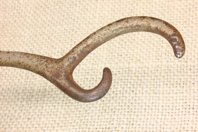 4 Coat Hooks Clothes Hanger Fold Up Arm Old Laundry Bath Vintage 1921 Patent 13