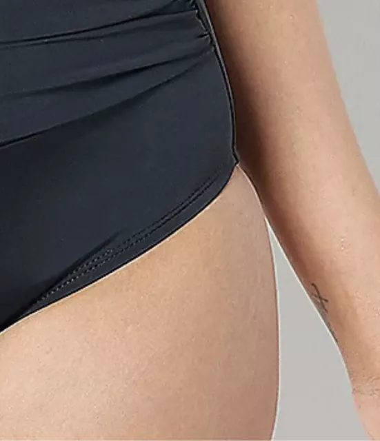 JANTZEN Plus Size 28W Swimsuit Womens Black V Front Tummy Control Surplice New 3