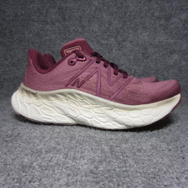 New Balance Fresh Foam More V4 Running Shoes Womens 7 Maroon Athletic Trainers