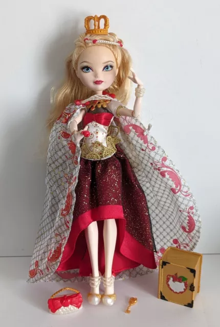 Mattel Poupée Ever After High Apple White legacy day