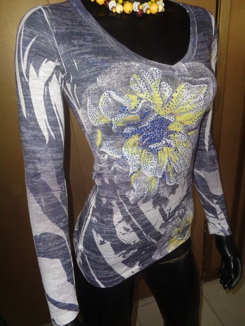 Cache, XS, GRAY-WHITE-YELLOW, FLORAL SPARKLE, DEEP V NECK, CONTOURED THIN TOP Cache, XS, GRAY-WHITE-YELLOW, FLORAL SPARKLE, DEEP V NECK, CONTOURED THIN TOP