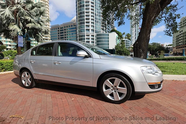 2009 Volkswagen Passat Sedan 4dr Automatic Komfort FWD