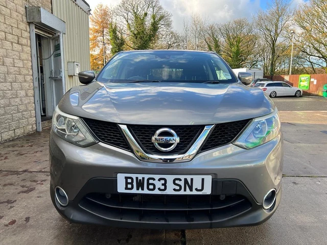 2023 Nissan Qashqai 1.2 DiG-T Acenta Premium 5dr Hatchback Petrol Manual