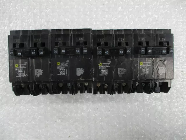 Lot Of 4 New Square D Homt2020240 Breakers