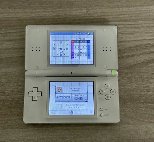 Nintendo DS Lite Console Portatile - bianco ottime condizioni con gioco
