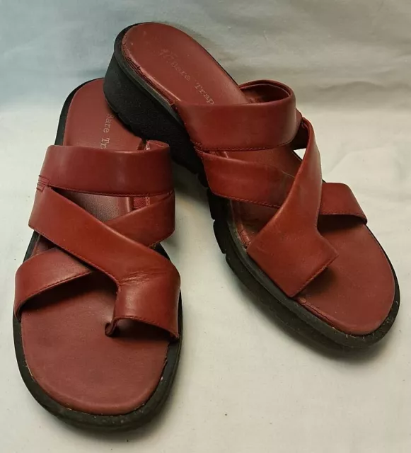 BARE TRAPS Red Leather Sandals Women's Inga Size 9 M