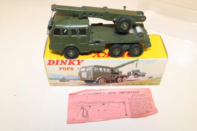 Dinky Toys 826 Military breakdown truck near mint in box all original condition