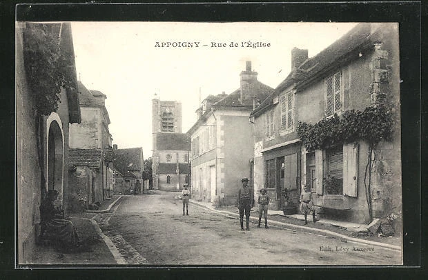 CPA Appoigny, Rue de l´Eglise, vue de la rue