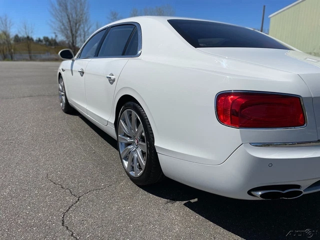 2016 Bentley Flying Spur V8 14