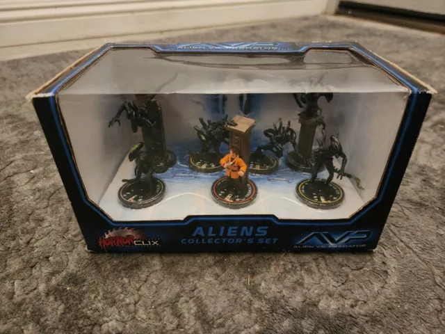 HorrorClix  ALIENS Collector's Set: AVP Alien vs Predator Xenomorph Heroclix