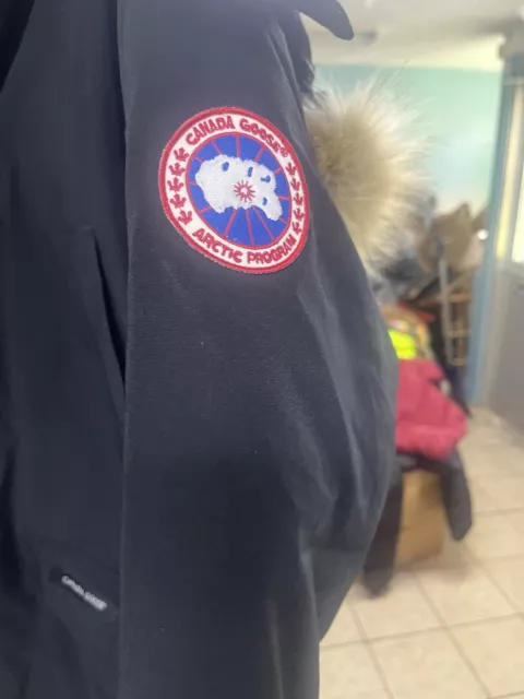 Canada Goose Woman’s Shelburne Parka Black Perfect Condition