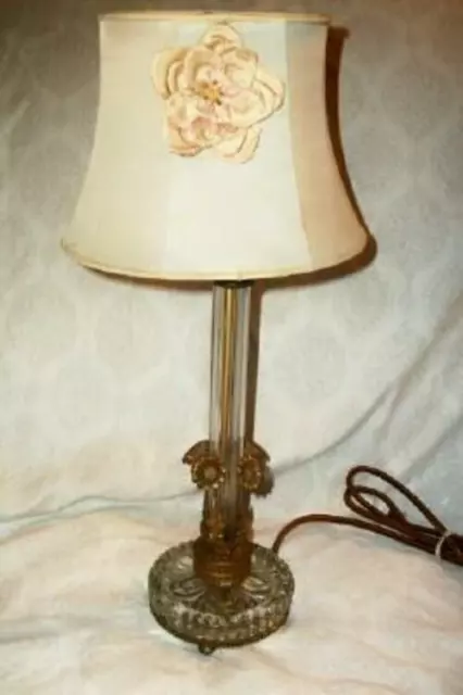 1920s BRONZE ORMOLU BOUDOIR LAMP FRENCH FLOWERS SILK SHADE ORNATE GLASS ANTIQUE