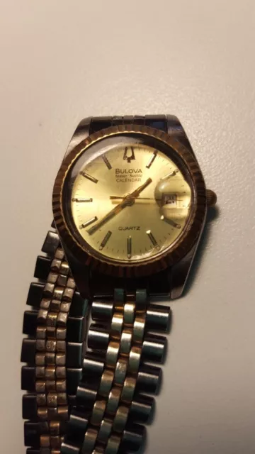 Bulova super seville deals calendar quartz prezzo