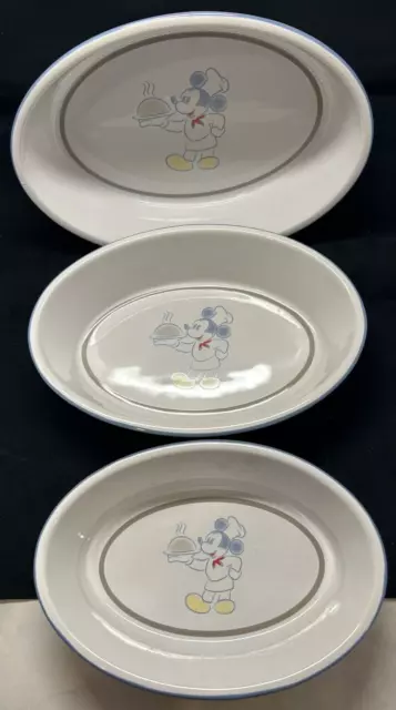 Disney Theme Parks Authentic Gourmet Mickey Nesting Set 3 Oval Baking Dishes