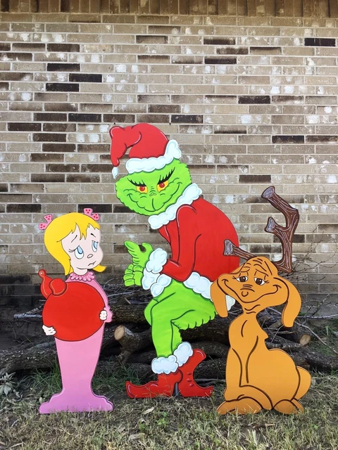 GRINCH Stealing the CHRISTMAS Lights Max the Reindeer Cindy Yard Art Decoration