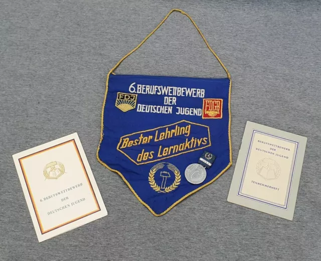 DDR Wimpel +Medaille FDJ FDGB 6.Berufswettbewerb Deutsche Jugend 5-Jahrplan 1954