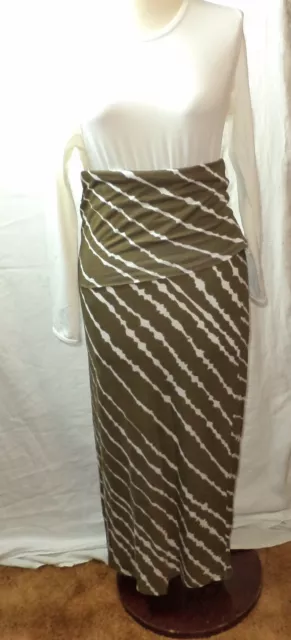 NWT Roxy Olive & White Tiger Print Maxi Skirt     Size XS   Length 38"      F339