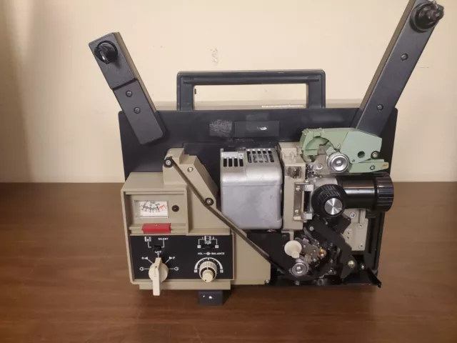 Elmo ST-180E Super 8MM 2-Track Projector with Stereo Sound Tested Working