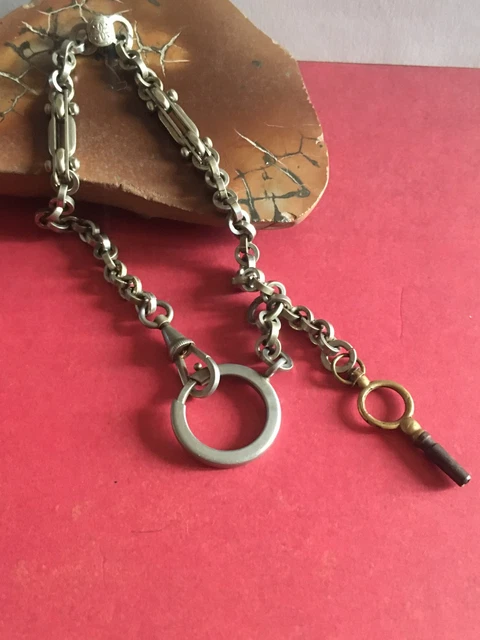 Chaîne De Montre à Gousset Ancienne - Longueur 22.5 Cm - Occasion - Pour Collection Ou Déguisement