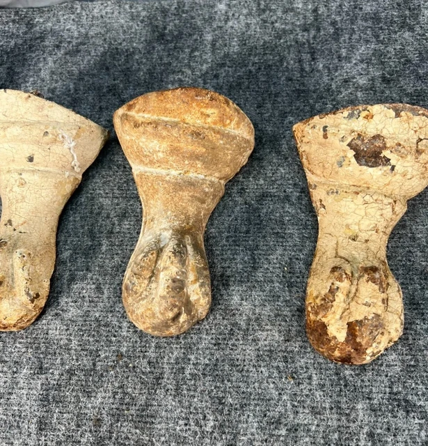(4) Cast iron claw foot feet bath tub legs Nice patina antique vintage 3