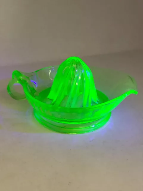 Vintage 1930s 8" Green Vaseline Uranium Depression Federal Glass Citrus Juicer Vintage 1930s 8" Green Vaseline Uranium Depression Federal Glass Citrus Juicer