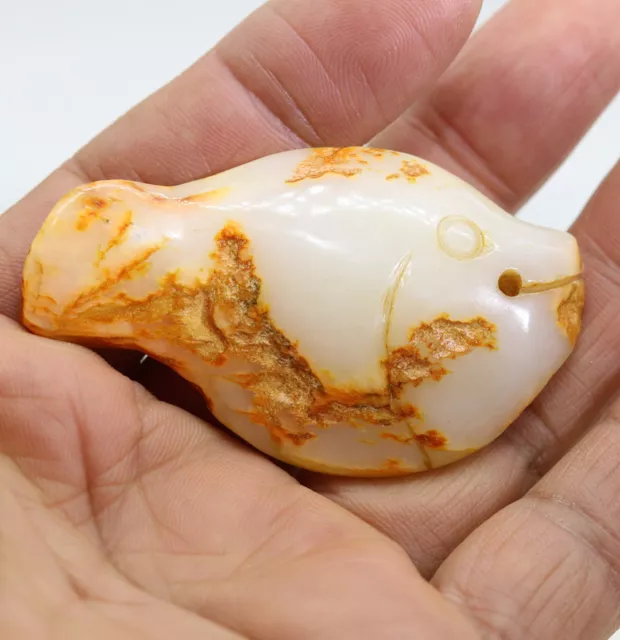 Collection hand-carved Chinese HeTian white jade fish amulet pendant D589