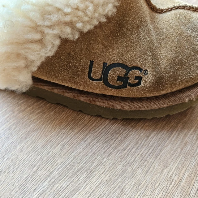Kids uggs deals size 12