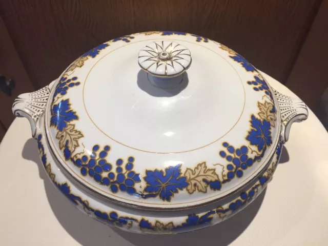 Booths Footed Silicon China Tureen with Lid with Blue Grape Vine Design