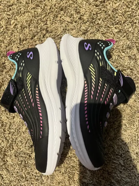 Youth Girls Sz 2 Sketchers Athletic Shoes