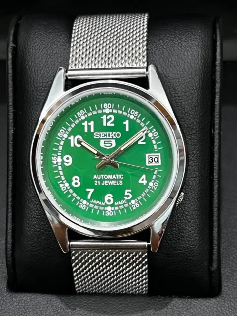 Seiko 5 Automatic cal-6319 21Jewel Green dial St.Steel Strap Man's wrist watch