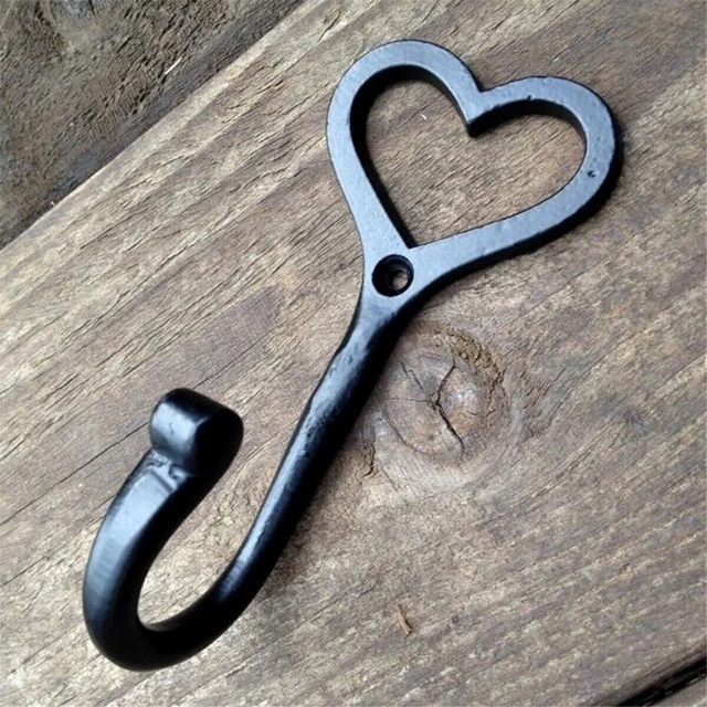 Vintage Love Heart Cast Iron Key Coat Hook Wall Mounted Hanger Home Retro Decor