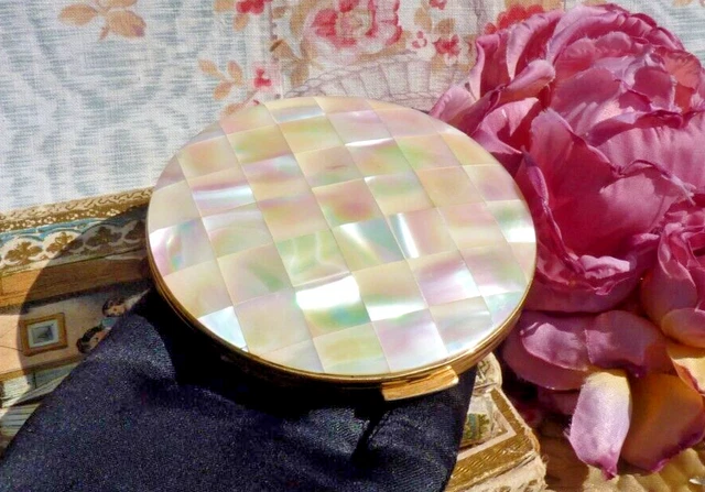 Poudrier Vintage En Métal Doré Ciselé - Avec Miroir Biseauté - État Comme Neuf
