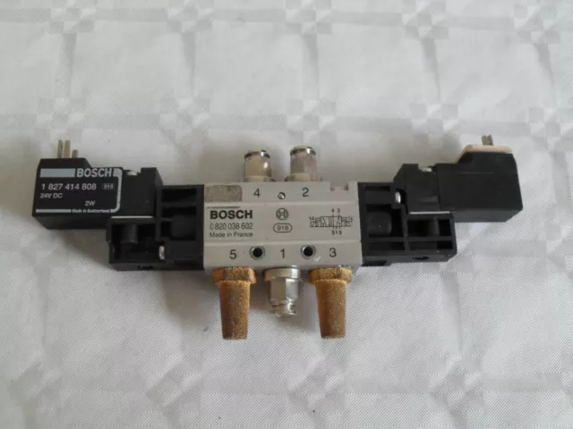 BOSCH Pneumatik Druckluft Magnet Ventil  Wegeventil 0 820 038 602 + 1827 414 606