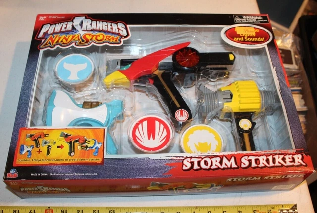 Lot De 4 Armes Power Rangers - Pistolets Et épées Bandai - Occasion