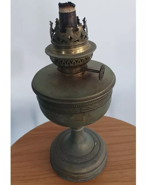 Ancienne Lampe à Pétrole en Laiton - Tbe