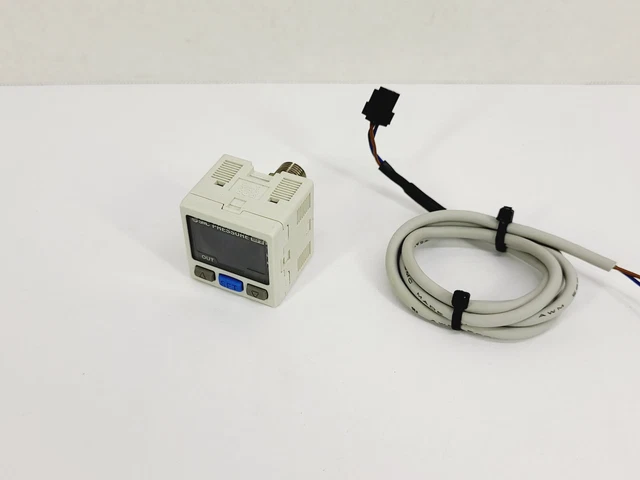 SMC ISE30-01-65-M Digital High Precision Pressure Switch - Working!!