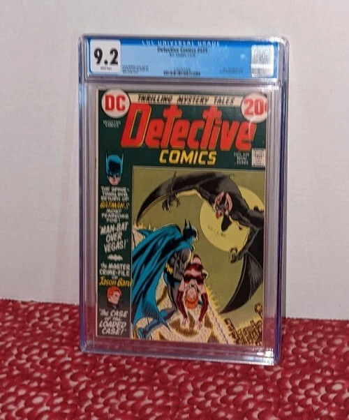 Detective Comics #429 1972 Dc -Man-Bat Over Vegas-  Robbins/Giordano 9.2 Cgc Nm