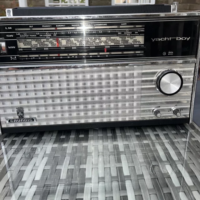 VINTAGE GRUNDIG YACHT boy radio 210 rare world currently $914 for sale ...