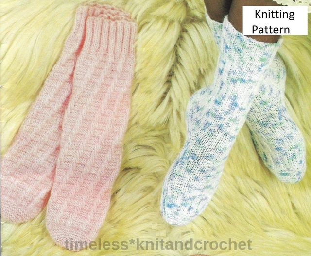 VINTAGE KNITTING PATTERN FOR BED SOCKS DK & 4PLY worked on 2